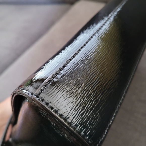 kate spade ♠️ Black & Gold Crossbody Patent Purse - Picture 6 of 14